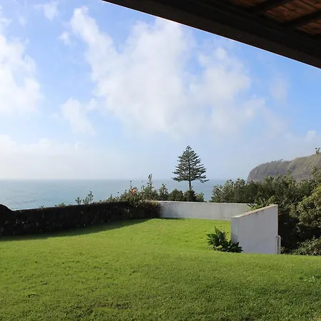 Vivenda Vista Mar 8 Holiday home
